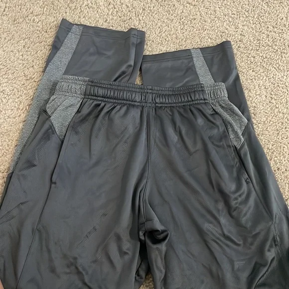 NWOT grey warm up pants / light sweats - Picture 2 of 3